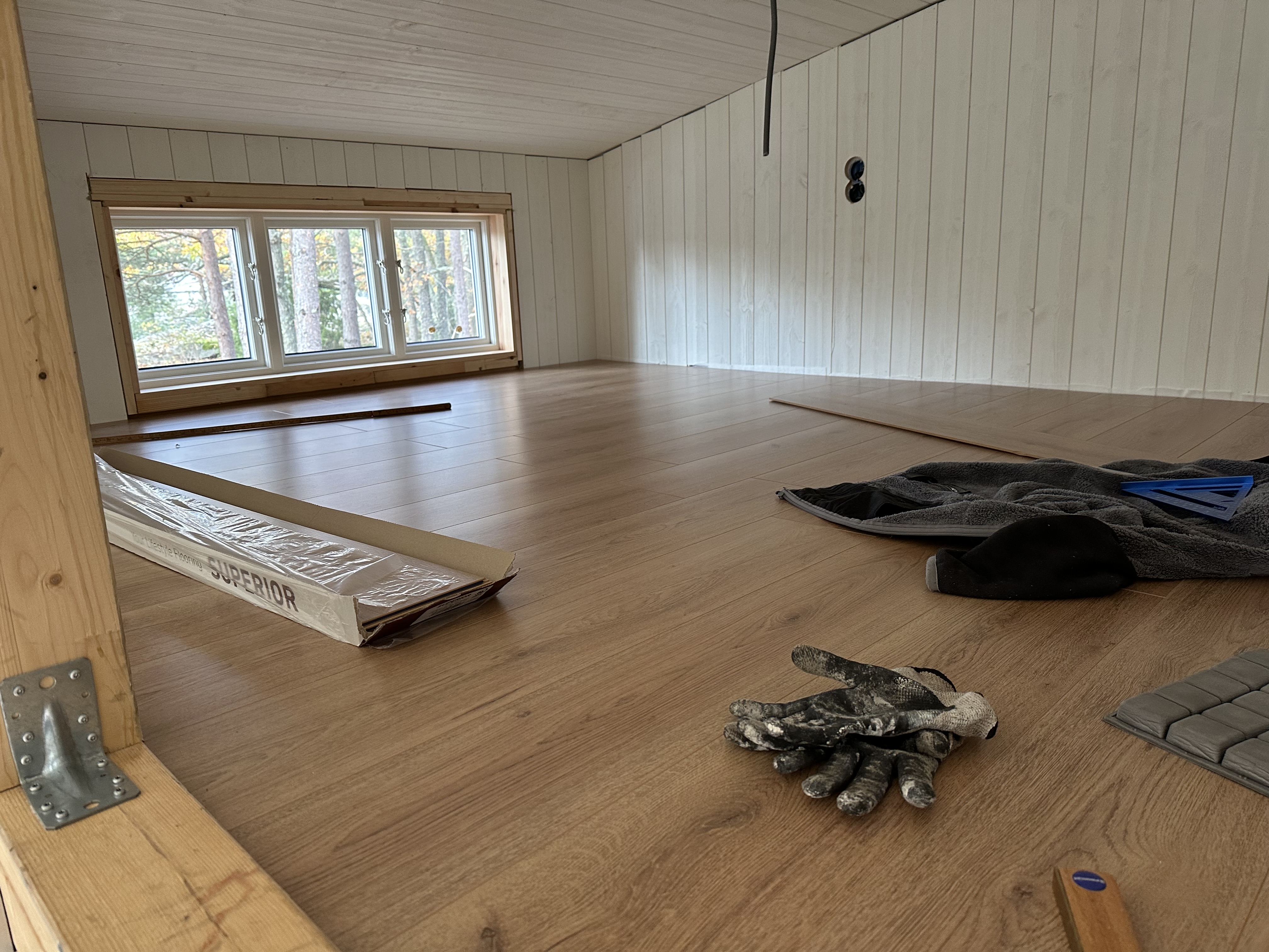 Svålbo Loft-Boden verlegt